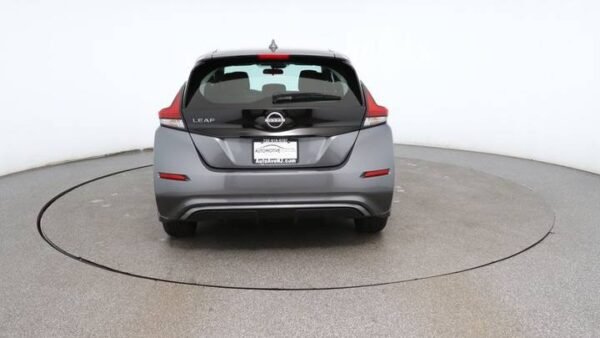 2025 Nissan LEAF S - Image 5