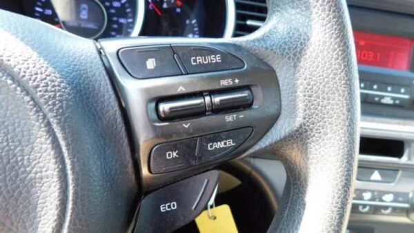 2015 Kia Optima  LX - Image 11