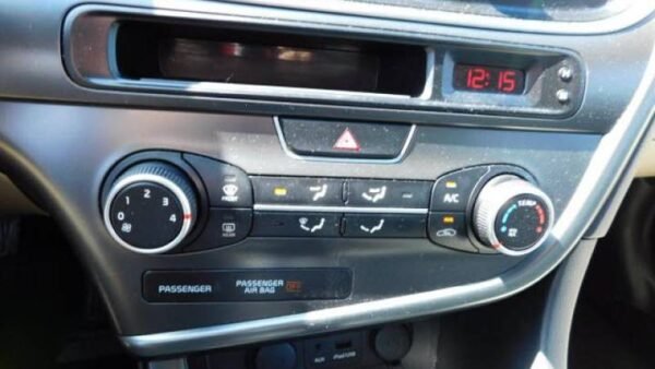 2015 Kia Optima  LX - Image 2