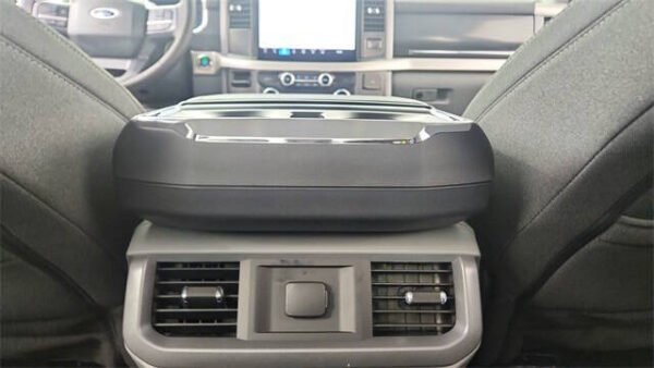 2023 Ford F-150 Lightning XLT - Image 26