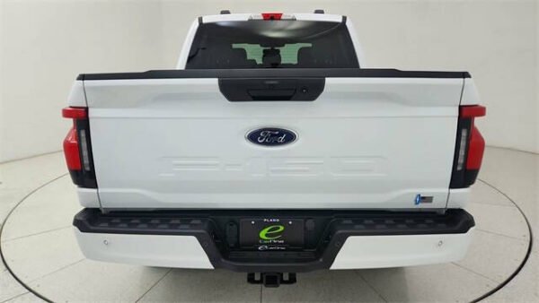 2023 Ford F-150 Lightning XLT - Image 4