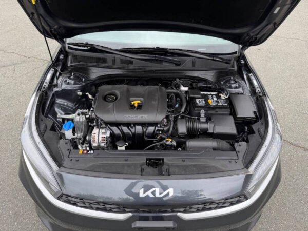2023 Kia Forte LXS - Image 17