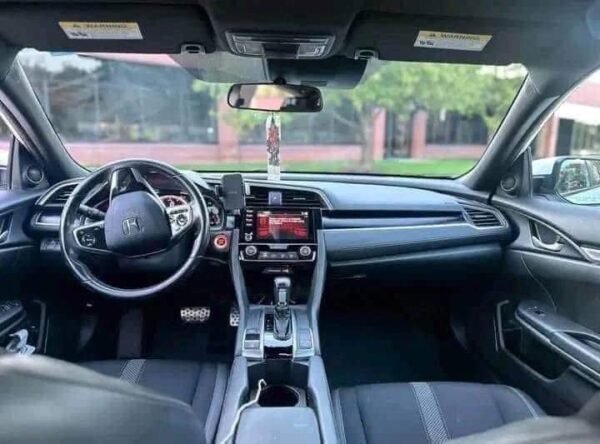 2019 Honda Civic - Image 7