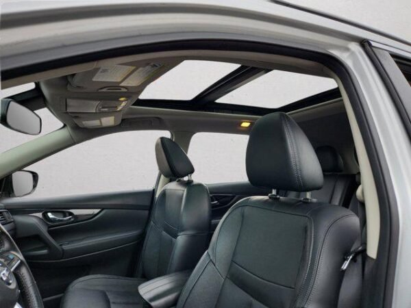 2018 Nissan Rogue SL - Image 7