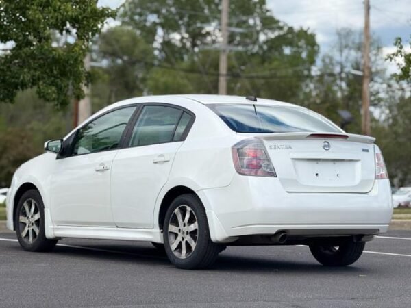 2011 Nissan Sentra 2.0 SR  111,207 mi. - Image 5
