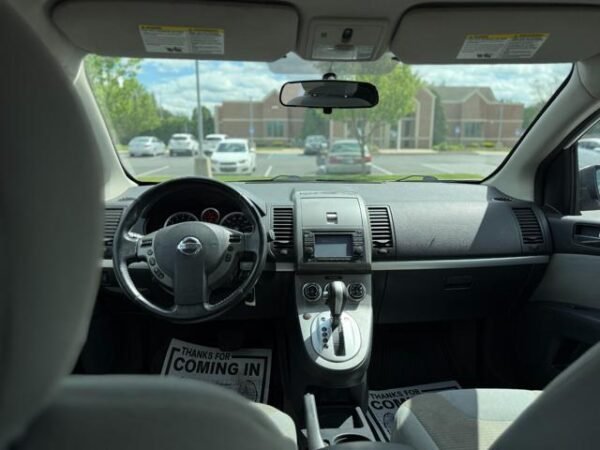2011 Nissan Sentra 2.0 SR  111,207 mi. - Image 10