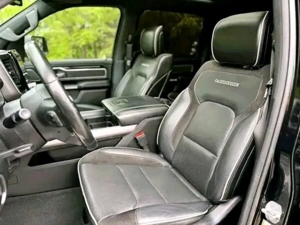 2020 Ram 1500 Laramie  - Image 7
