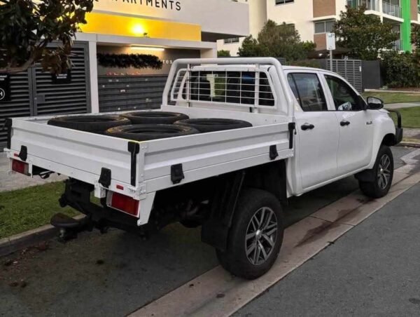 2017 Toyota Hilux N80 4×4 - Image 4